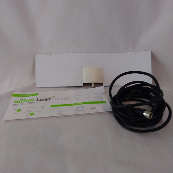 Mohu Leaf Metro Indoor HDTV Antenna - Picture 5 of 11
